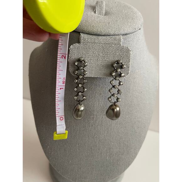 Vintage silver color dangling earrings rhinestones and faux pearls - Picture 7 of 7